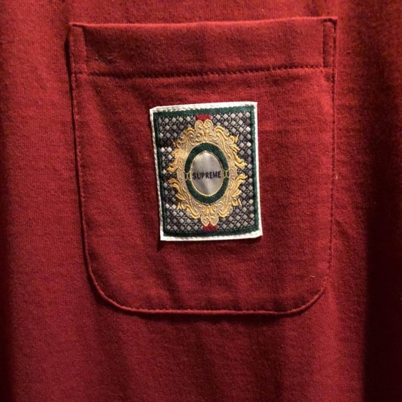 Supreme Crest Logo shirt (Red) size Large - Picture 2 of 3